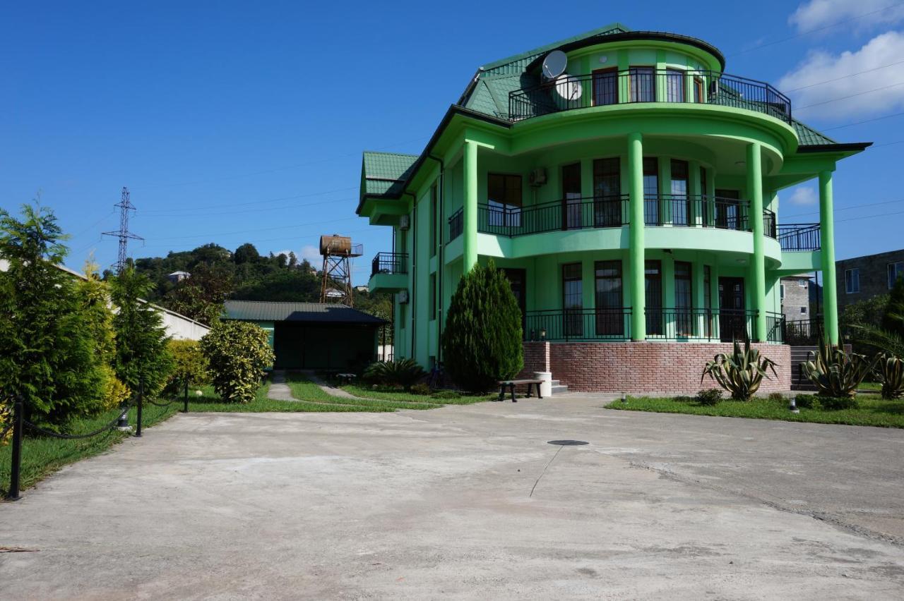 Villa Qero Batumi Exterior foto